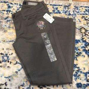 Aeropostale cropped jeggings 0R NWT